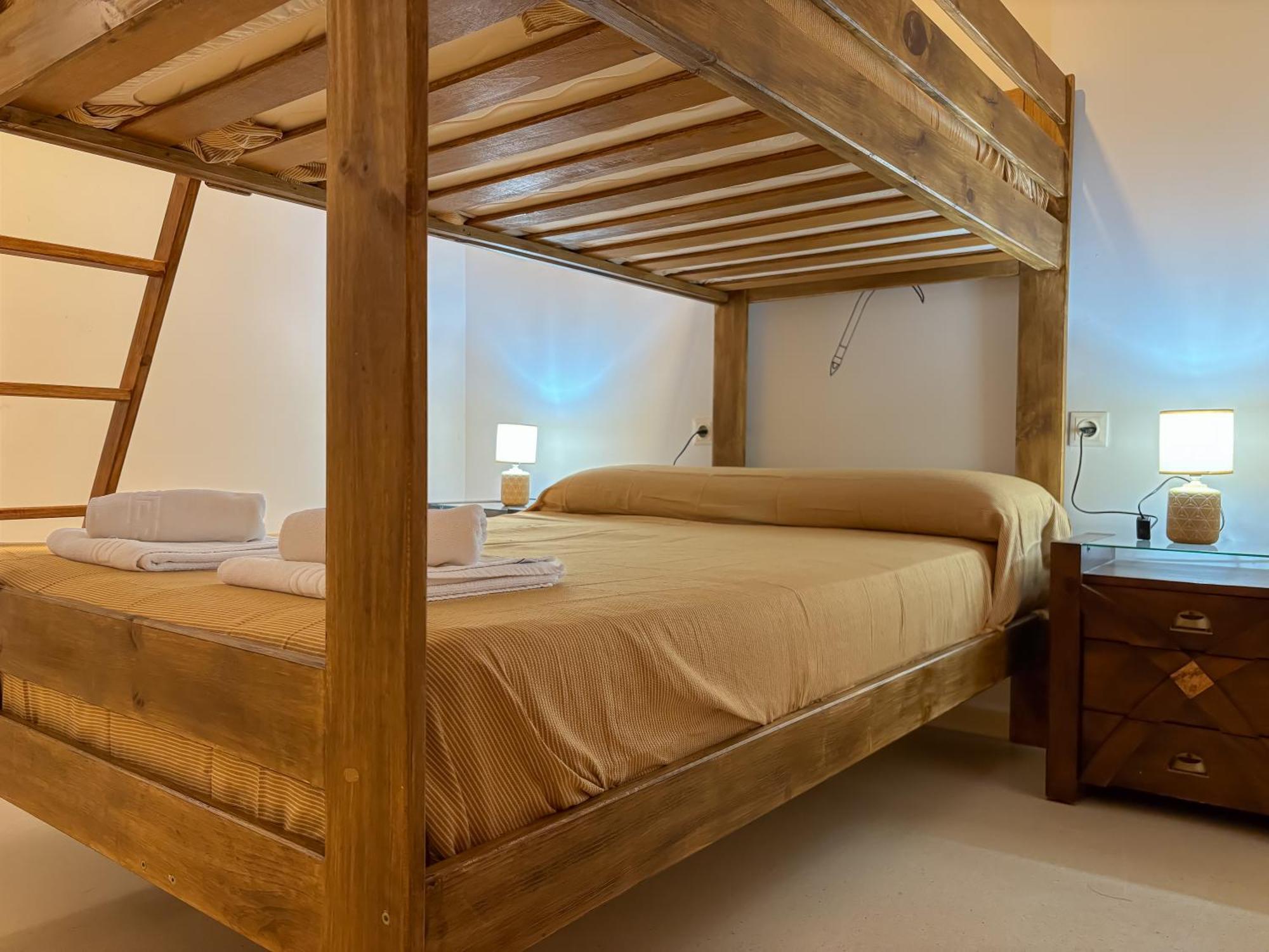 Albergue Multiaventura Active Andalucia Almodóvar del Río Exterior foto